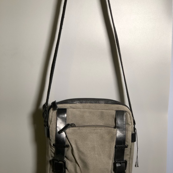 kenneth cole canvas messenger bag